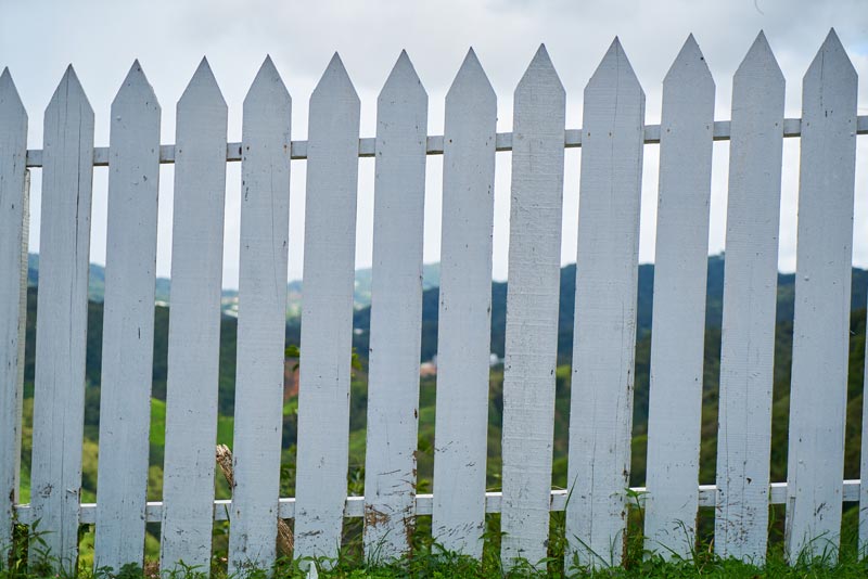 Pre-Spring Preparation: Expert Advice from a Fence Contractor in Trumbull, CT​