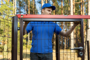 8 Fence Installation Mistakes to Avoid: Insights from a Trusted Fence Contractor in Trumbull, CT